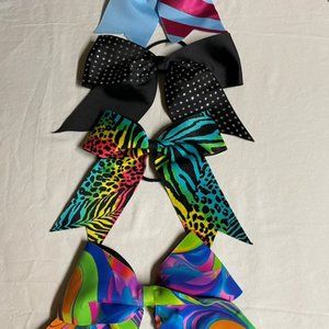 Cheer bows